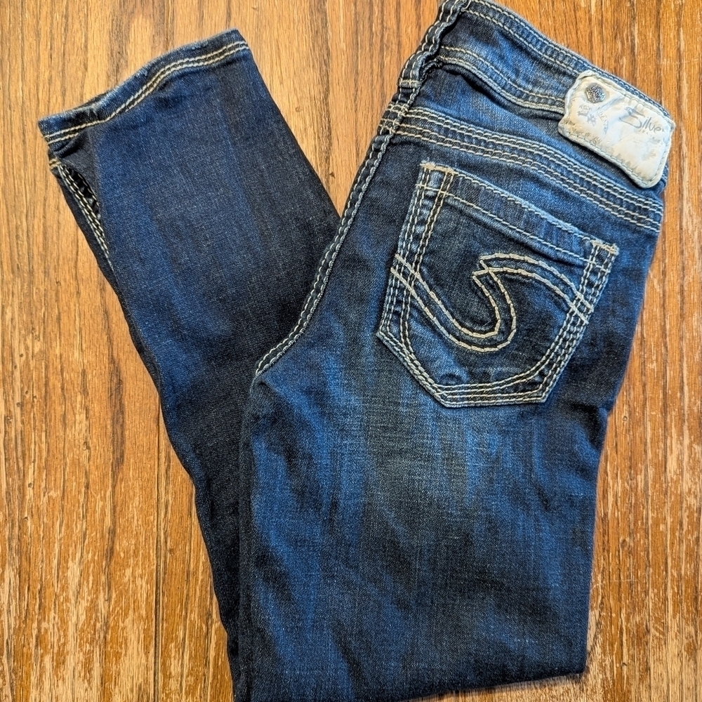 Silver Aiko Capri size 25 in super condition